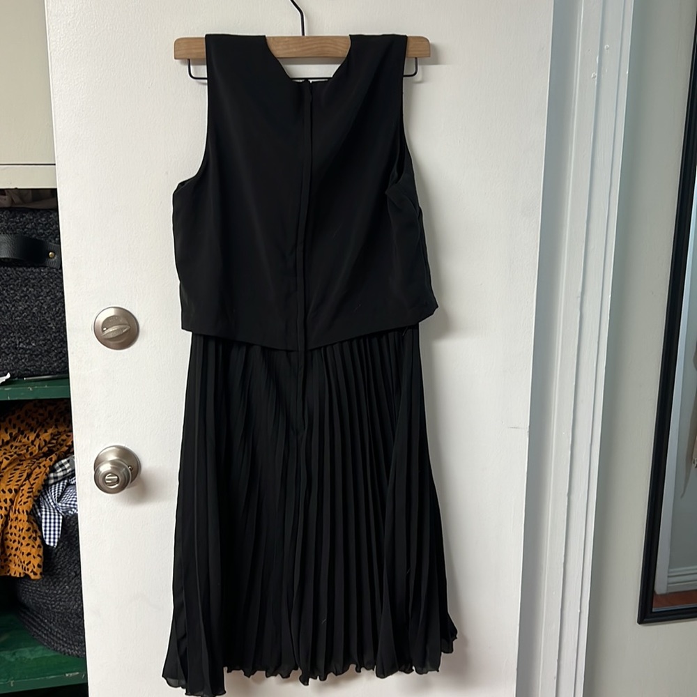 H&M Dress - Picture 2 of 3
